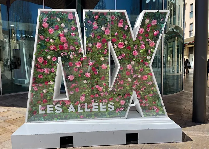 Aix Homes \